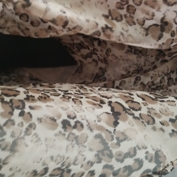 XL Butterfly winged Chiffon top - Picture 7 of 7